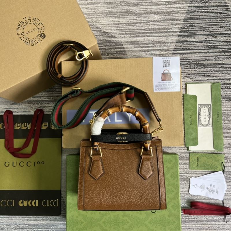 Gvc*1 tote bags